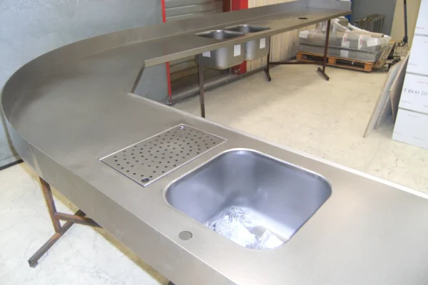 mobilier-inox-agencement-interieur-savinox-chaudronnerie-mettalerie-inox-sur-mesure-nantes-05 mobilier-inox-agencement-interieur-savinox-chaudronnerie-mettalerie-inox-sur-mesure-nantes-05